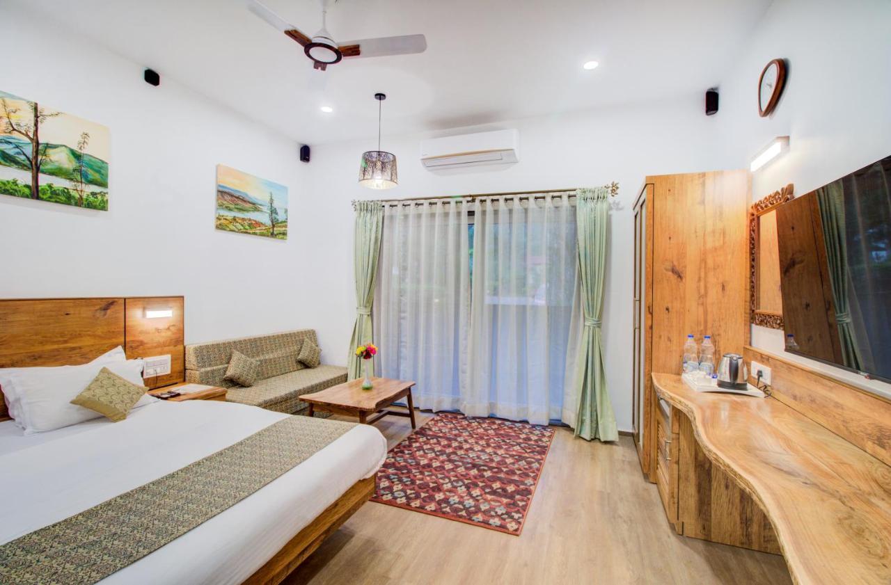 Hotel Malas Панчгани Екстериор снимка