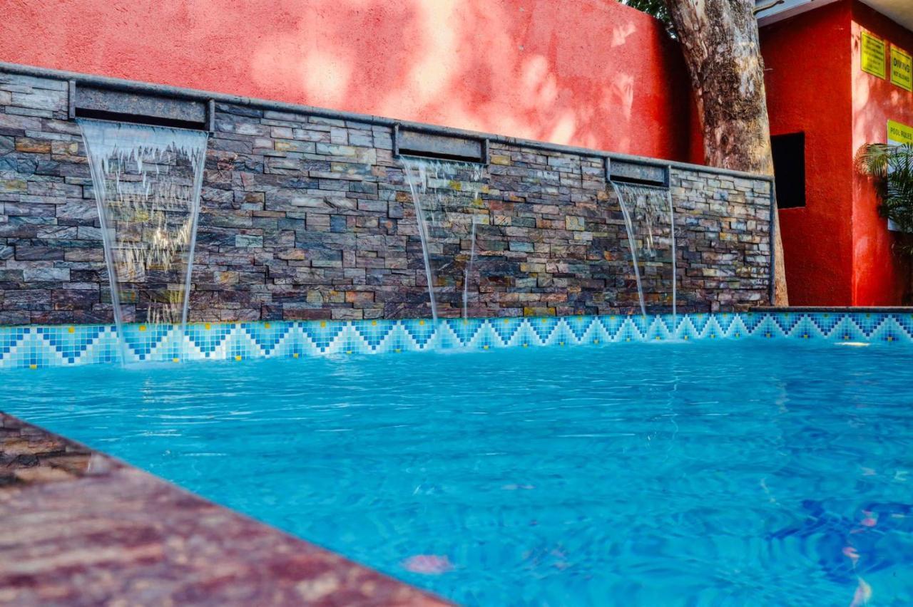 Hotel Malas Панчгани Екстериор снимка