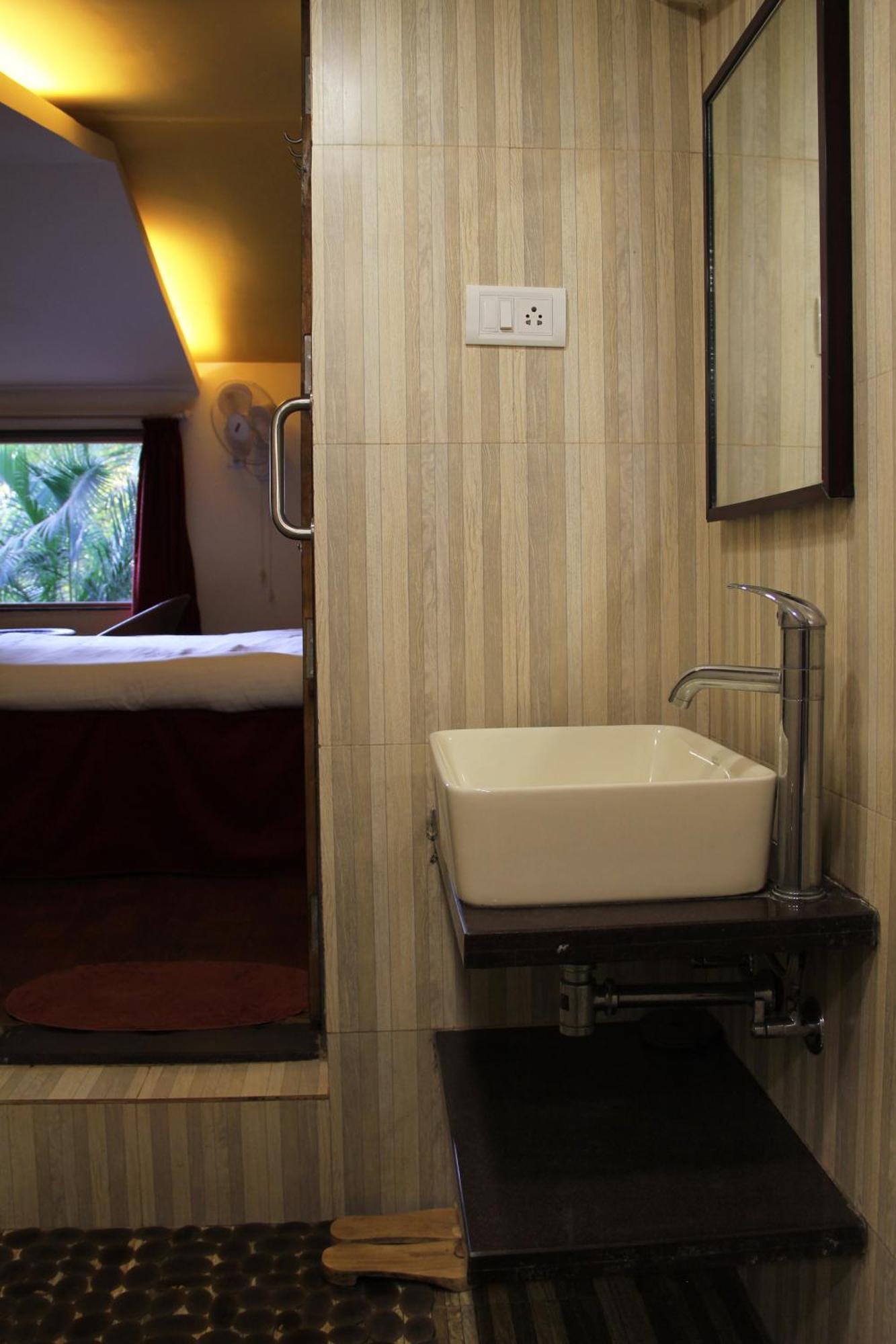 Hotel Malas Панчгани Стая снимка