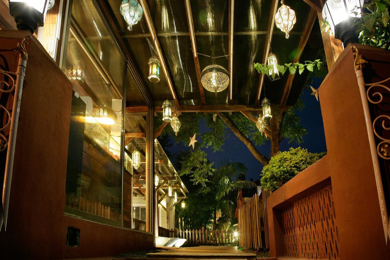 Hotel Malas Панчгани Екстериор снимка