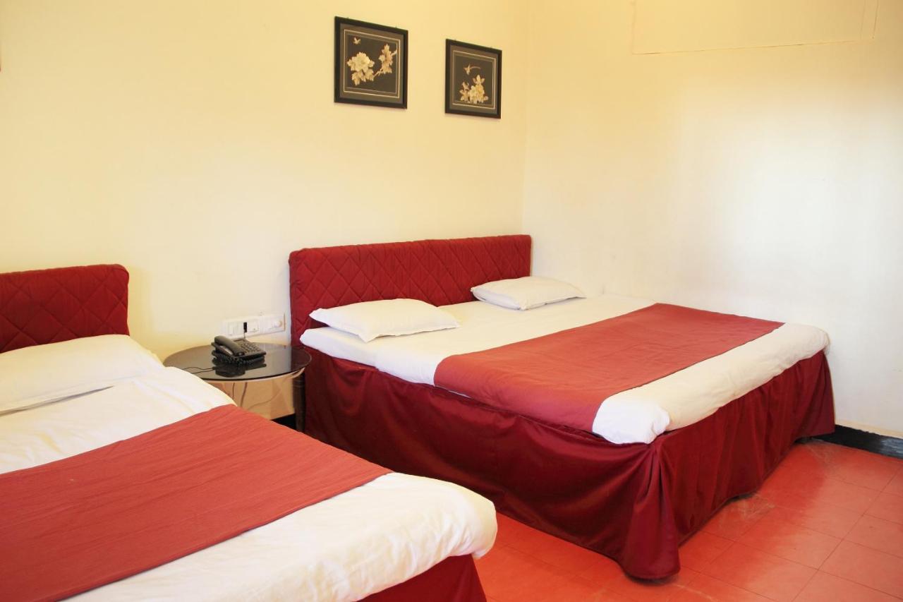 Hotel Malas Панчгани Стая снимка